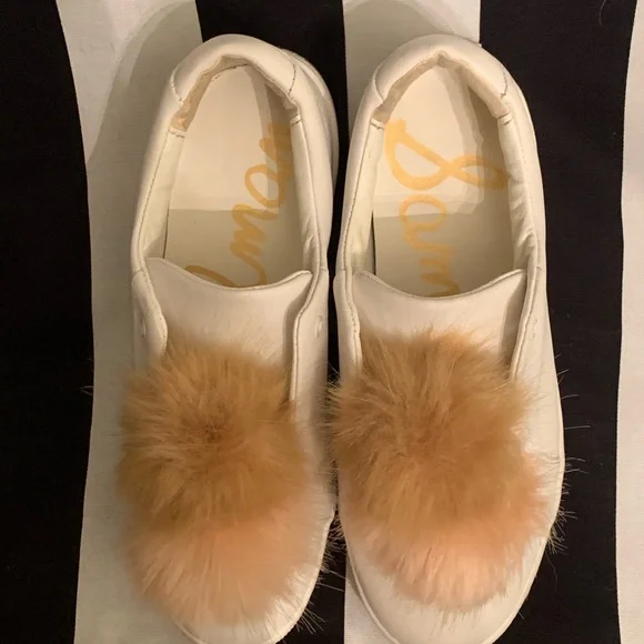 🔥Sam Edelman ‘Leya pompom’ sneaker. Super cute!🔥 - Picture 4 of 8